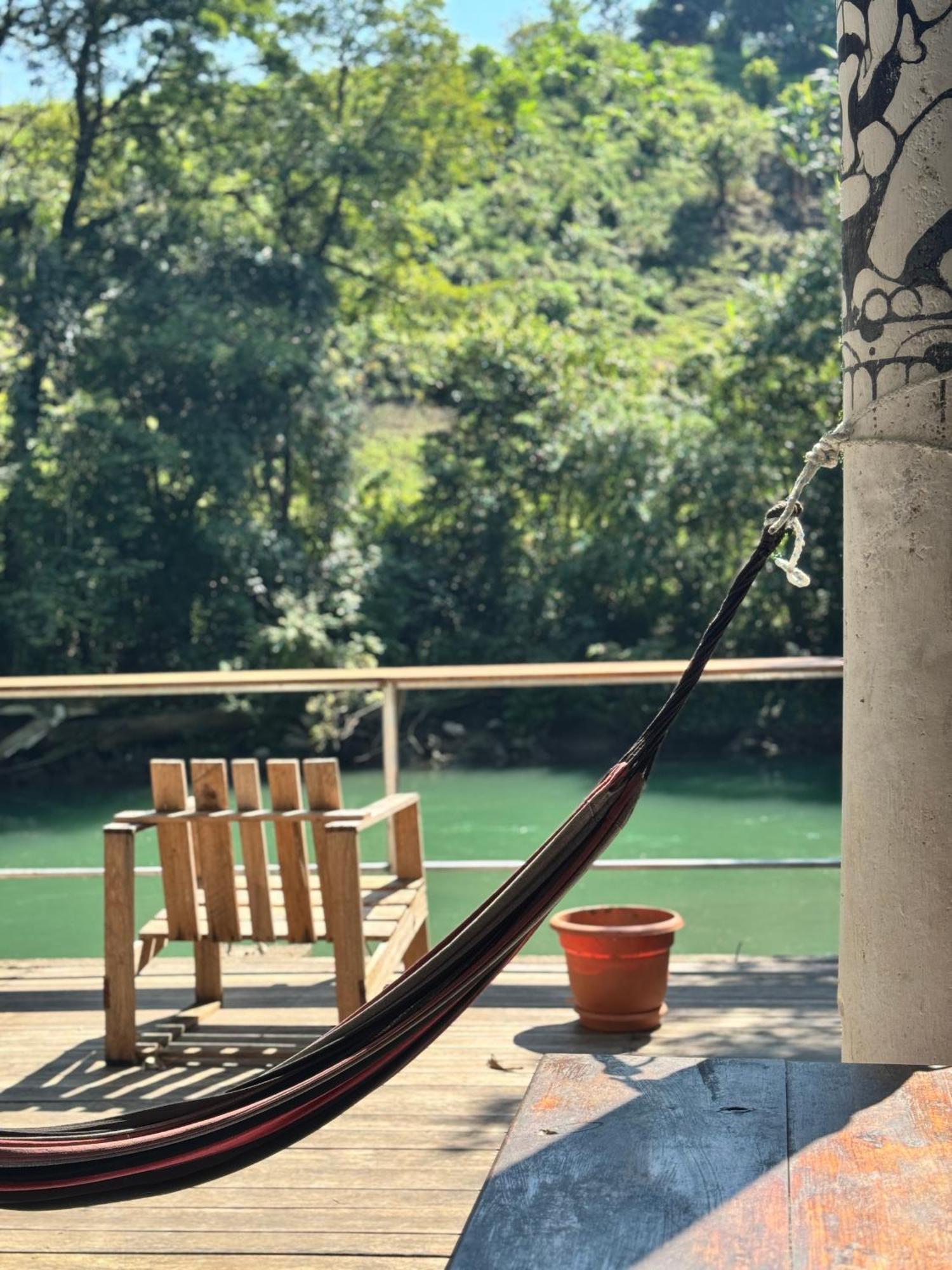 Pachamaya River Hostel Lanquín Buitenkant foto
