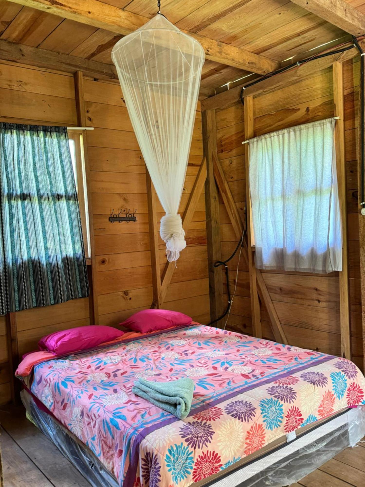 Pachamaya River Hostel Lanquín Buitenkant foto