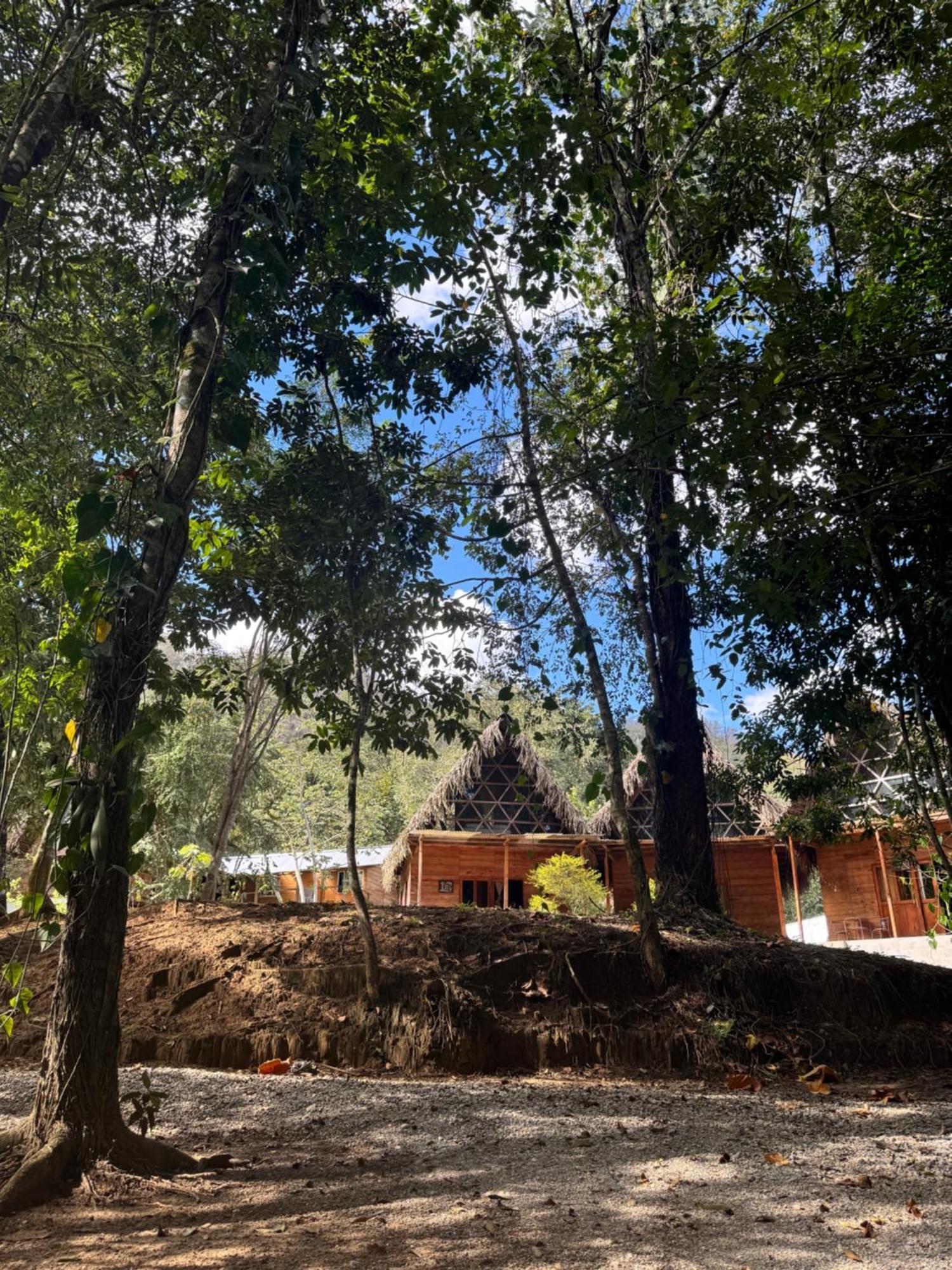 Pachamaya River Hostel Lanquín Buitenkant foto